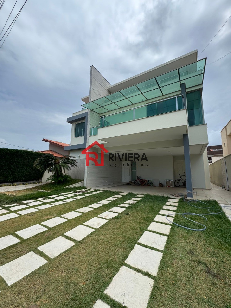 Casa à venda com 6 quartos, 525m² - Foto 1