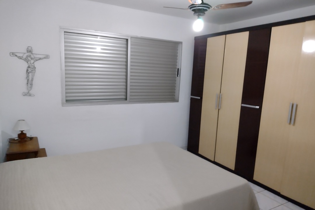 Apartamento à venda com 2 quartos, 70m² - Foto 4