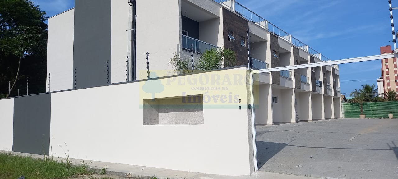 Casa à venda com 3 quartos, 153m² - Foto 2