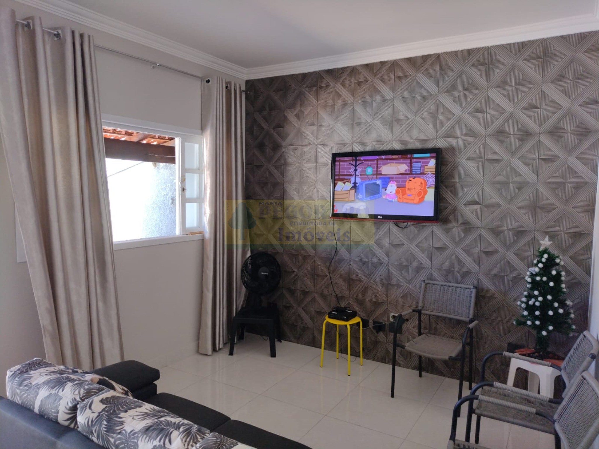 Casa à venda com 3 quartos, 181m² - Foto 4