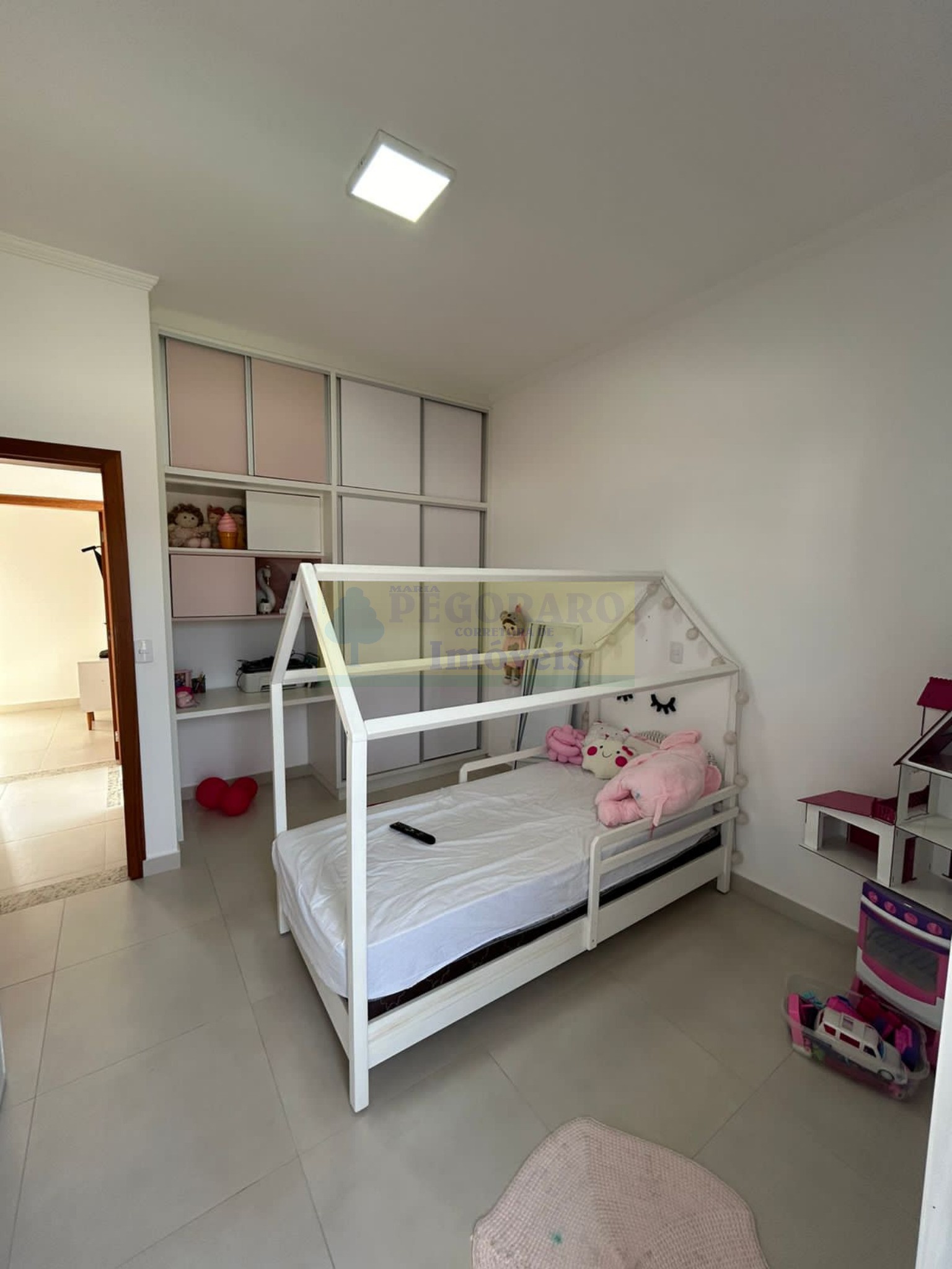 Casa à venda com 4 quartos, 300m² - Foto 32