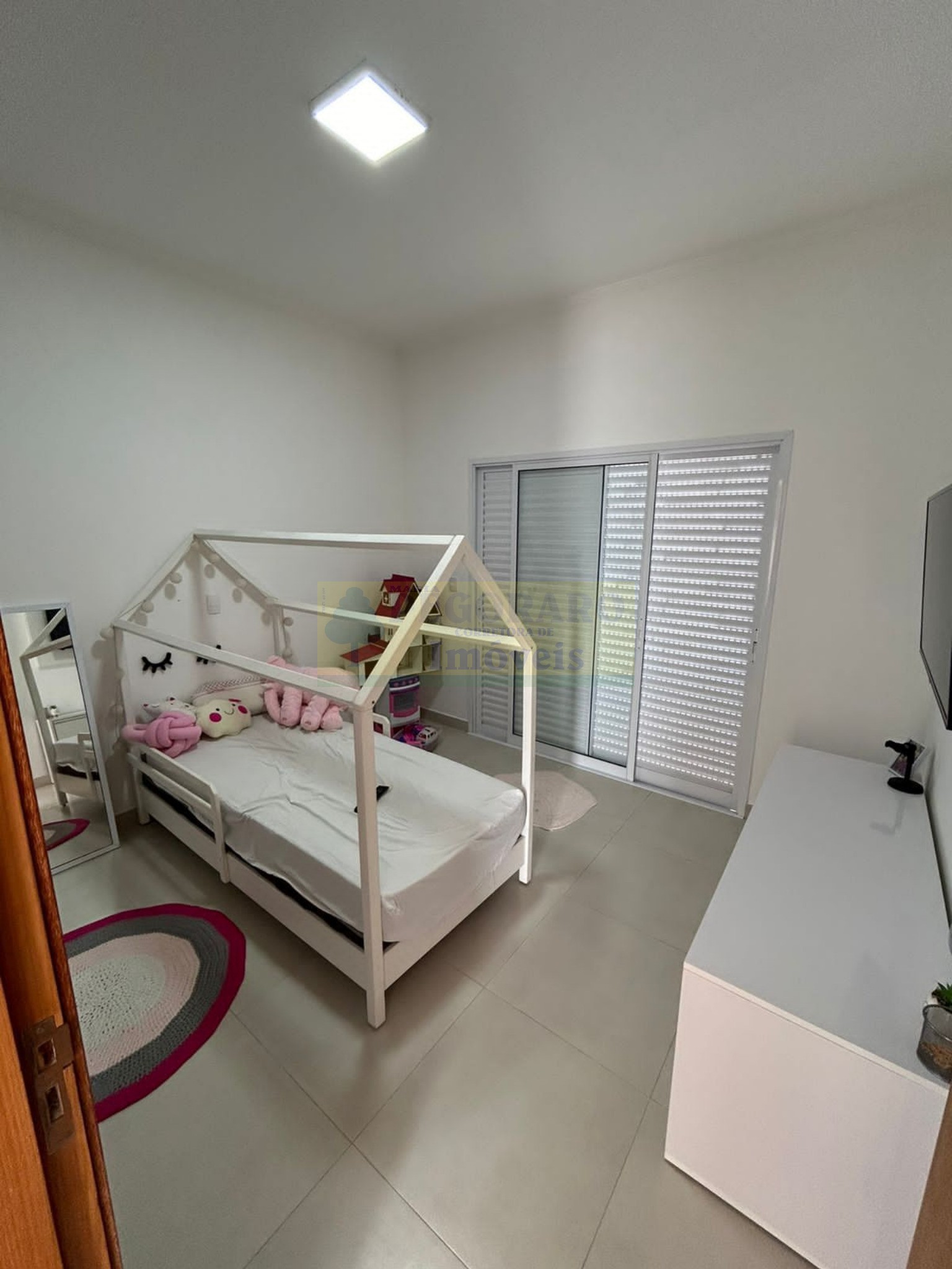 Casa à venda com 4 quartos, 300m² - Foto 31