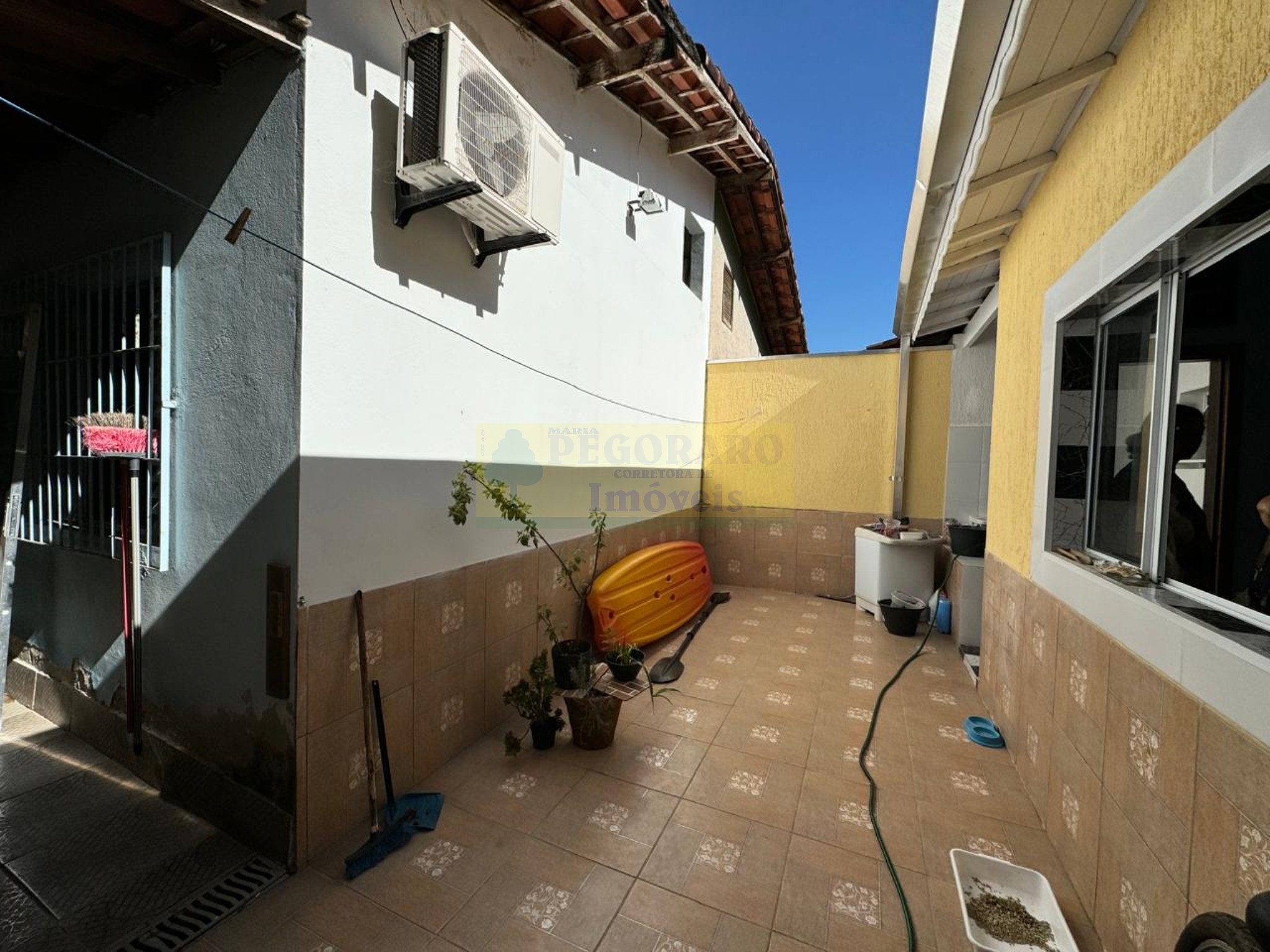 Casa à venda com 2 quartos, 156m² - Foto 9