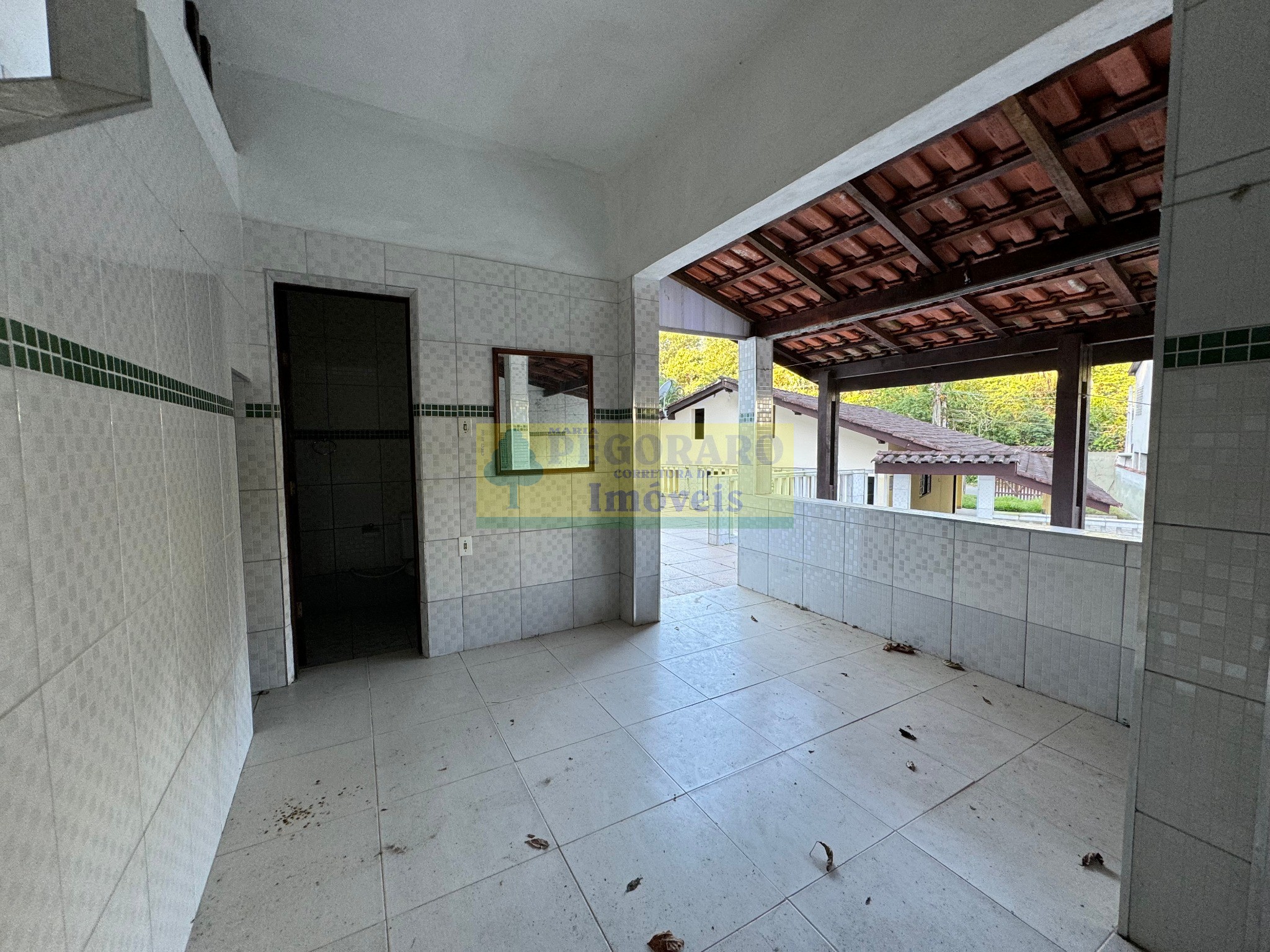 Casa à venda e aluguel com 2 quartos, 200m² - Foto 24