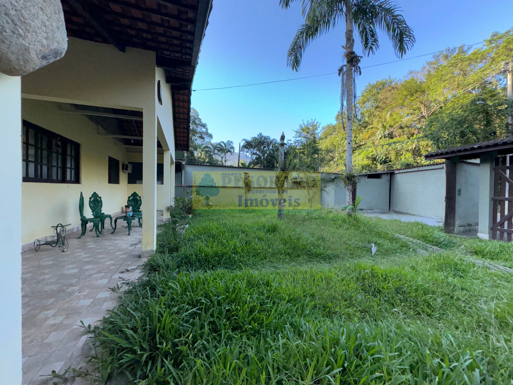 Casa à venda e aluguel com 2 quartos, 200m² - Foto 2