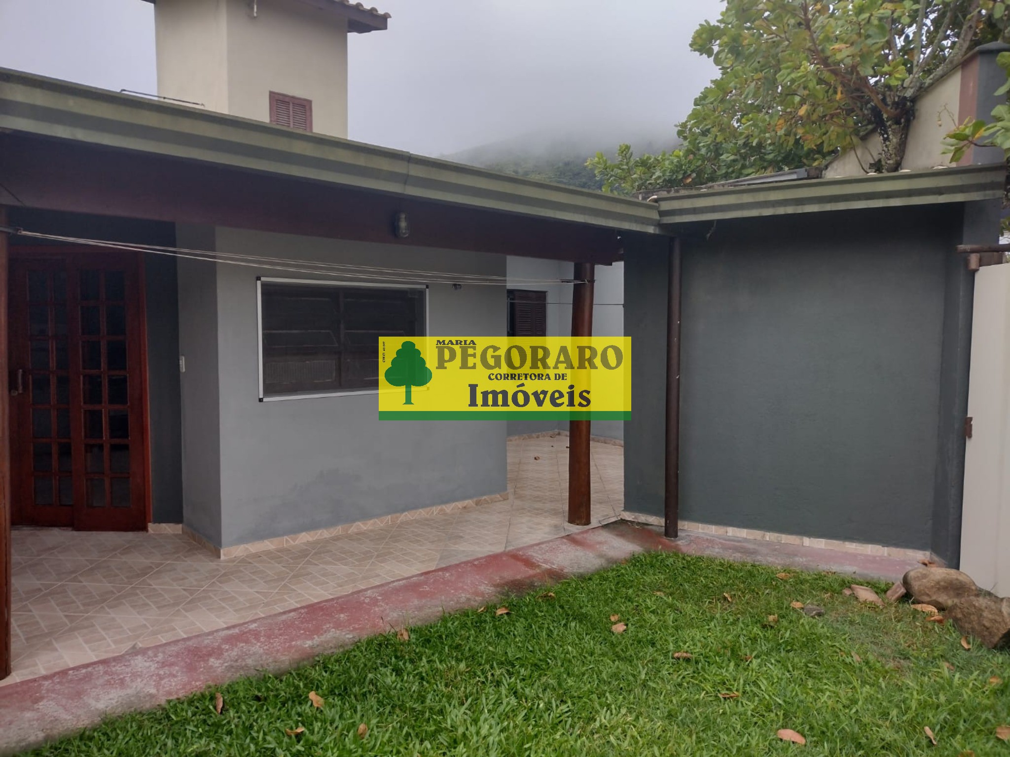 Casa à venda com 5 quartos, 300m² - Foto 32