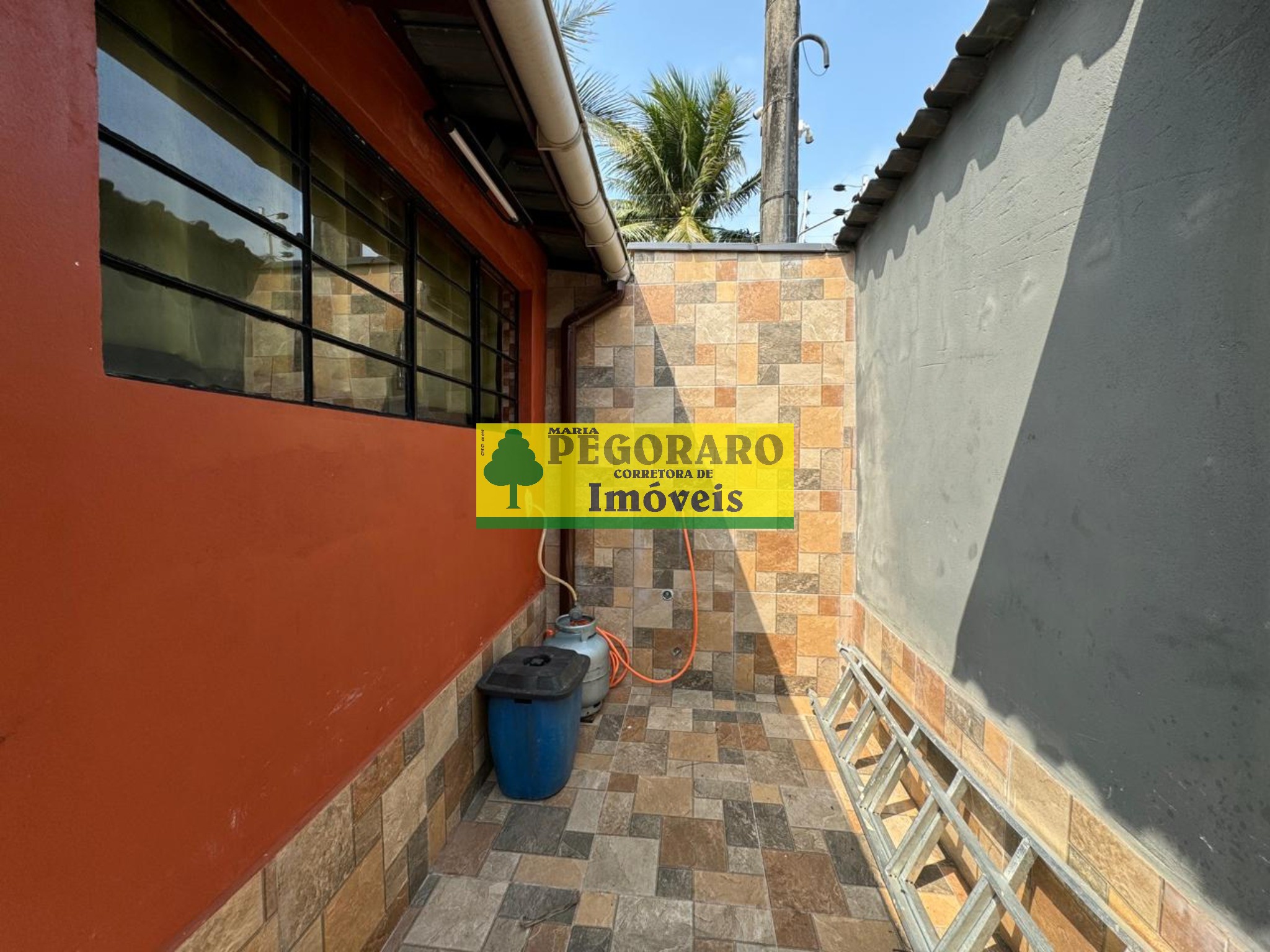 Casa à venda com 5 quartos, 300m² - Foto 47