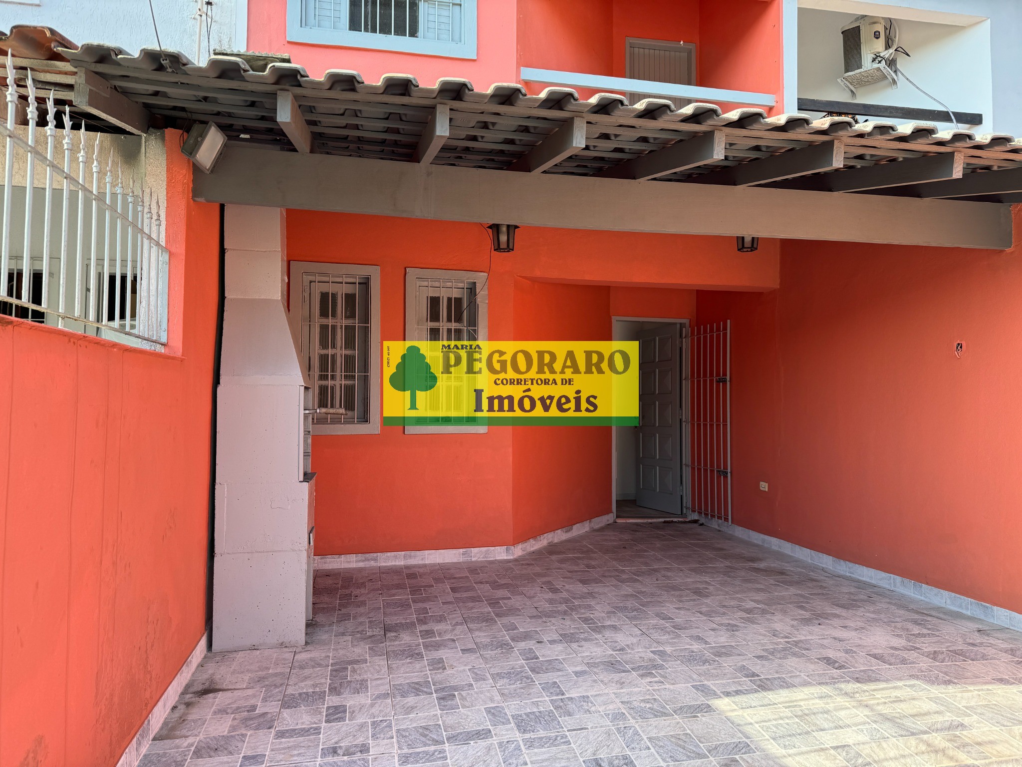 Casa à venda com 2 quartos, 95m² - Foto 4