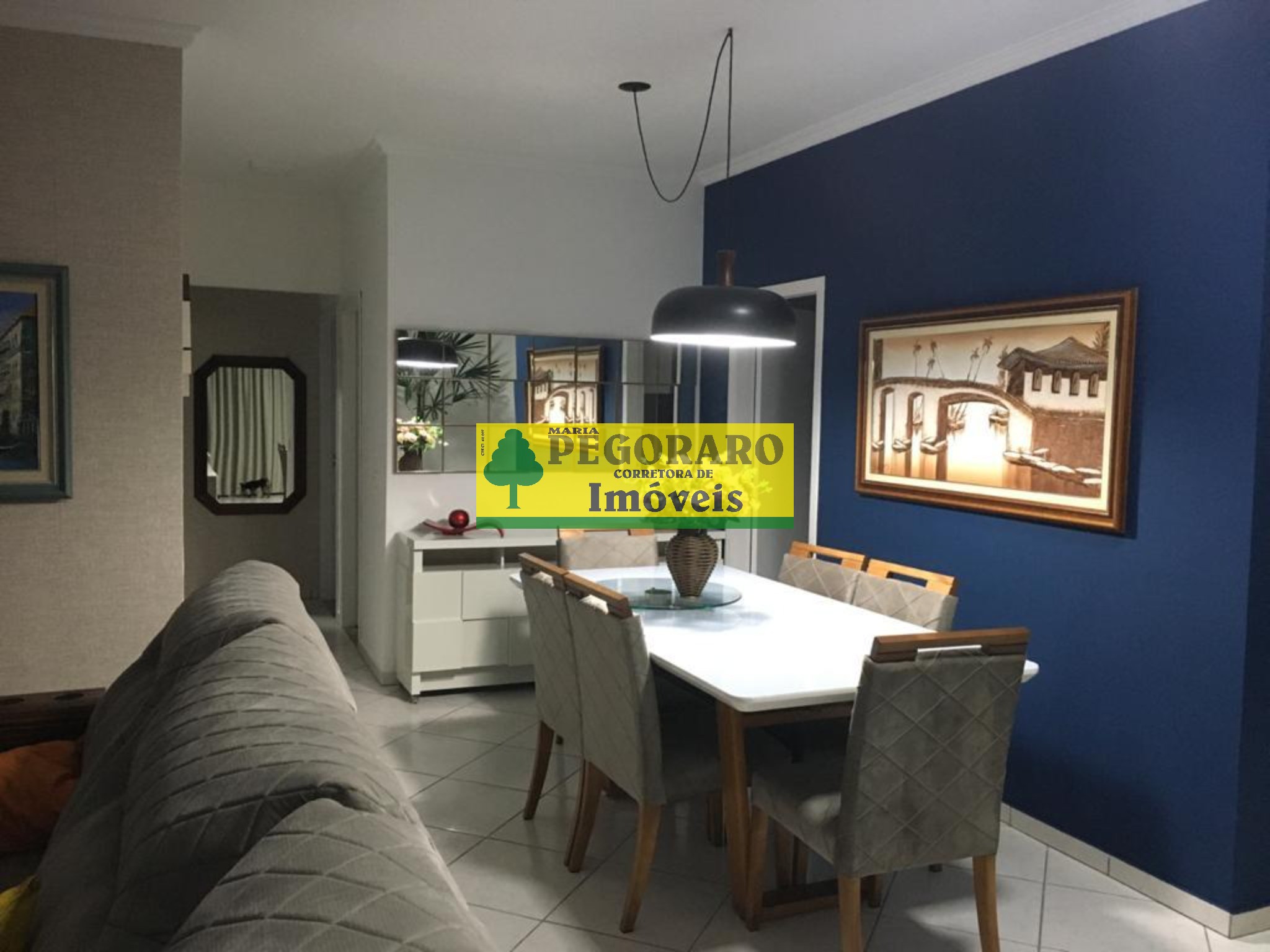 Casa à venda com 3 quartos, 248m² - Foto 1