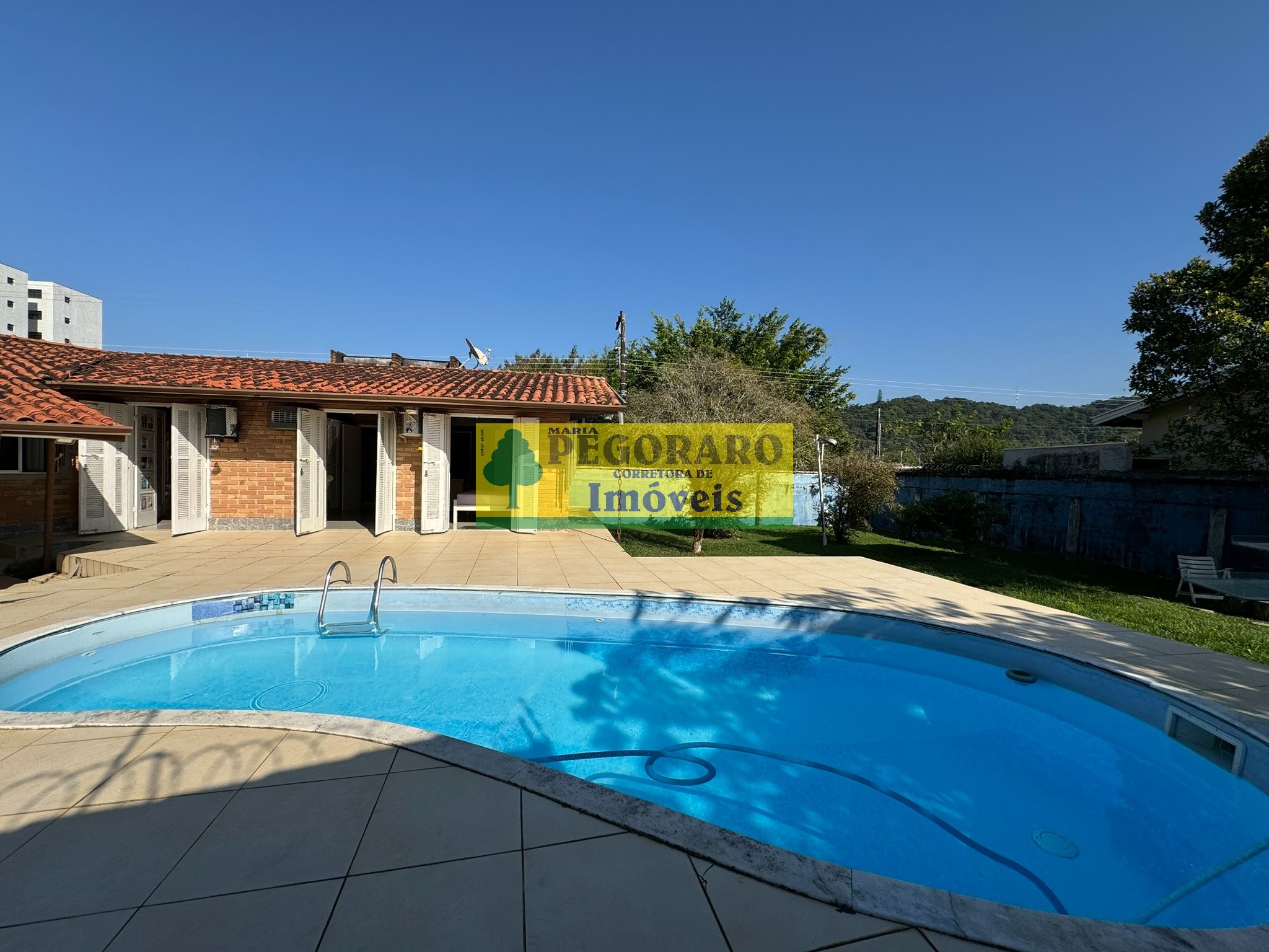 Casa, 4 quartos, 250 m² - Foto 3