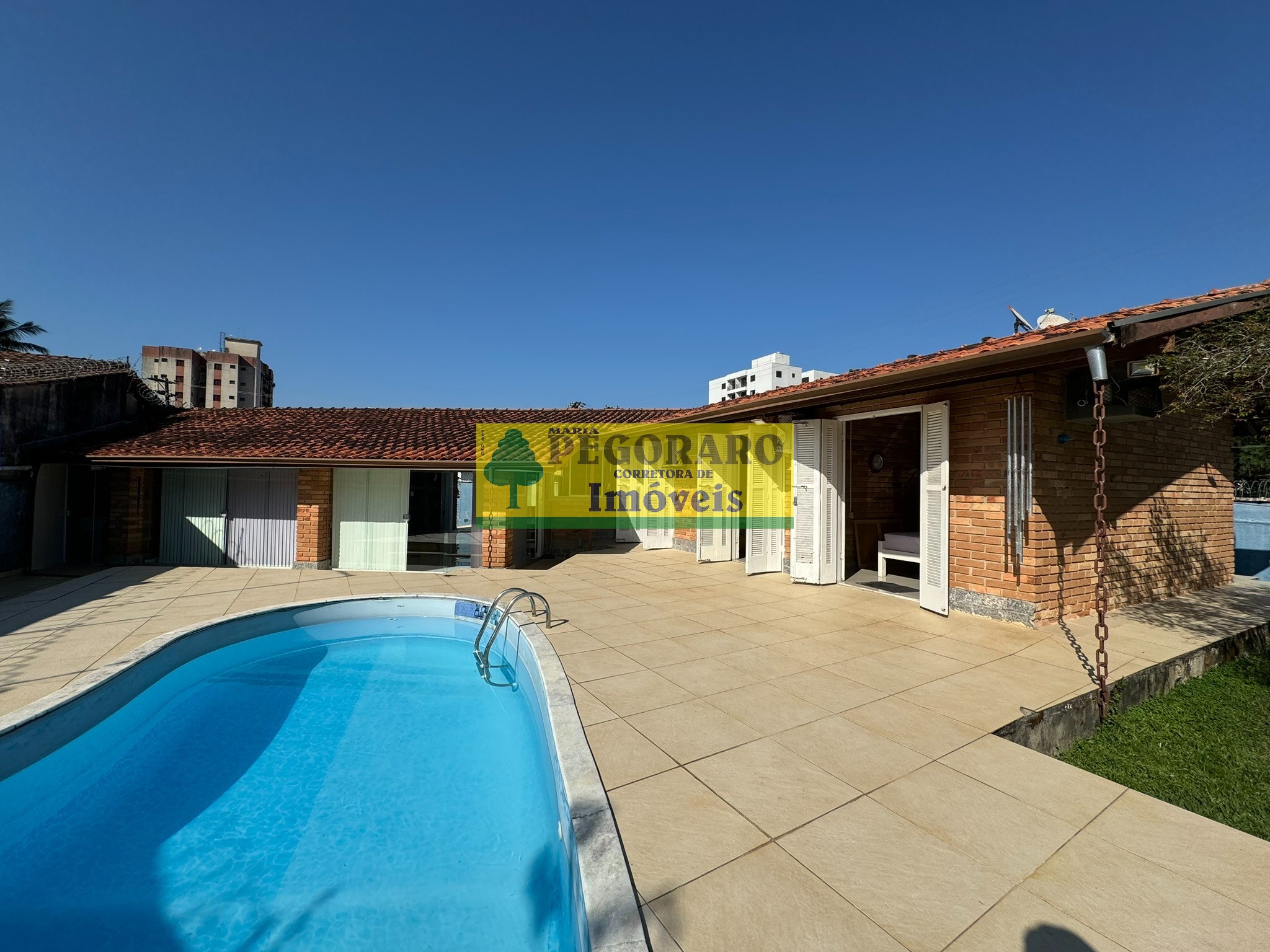 Casa, 4 quartos, 250 m² - Foto 2