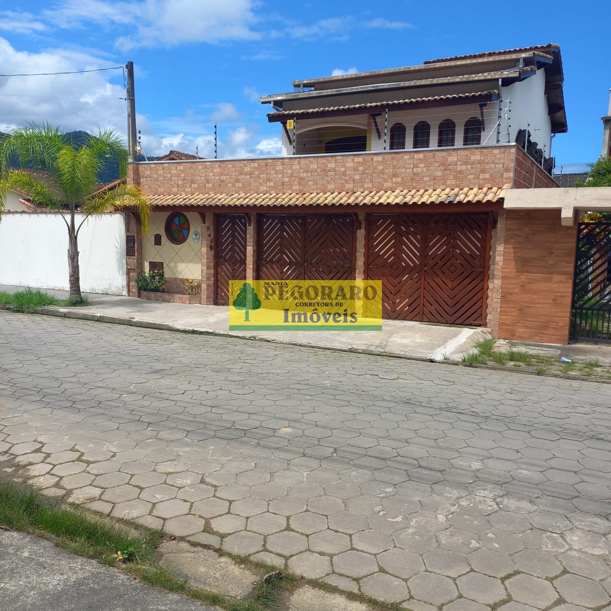 Casa, 4 quartos, 300 m² - Foto 1
