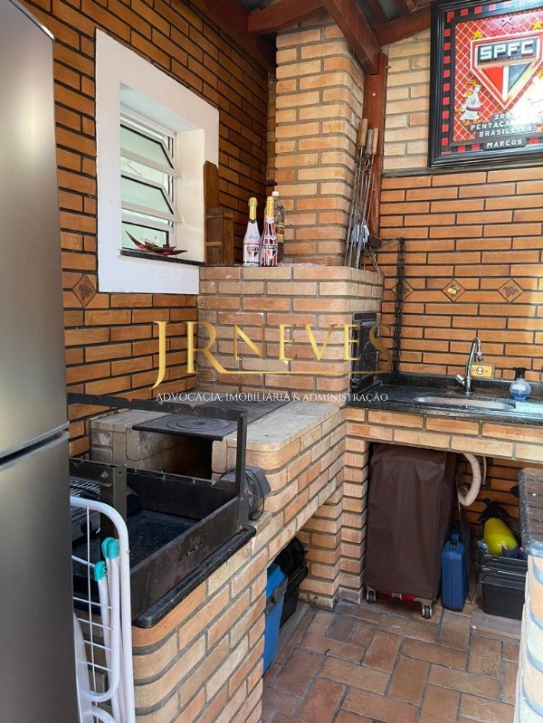 Casa à venda com 3 quartos, 210m² - Foto 17