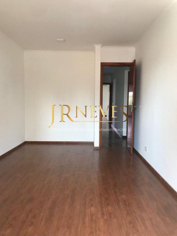 Apartamento à venda com 4 quartos, 140m² - Foto 32