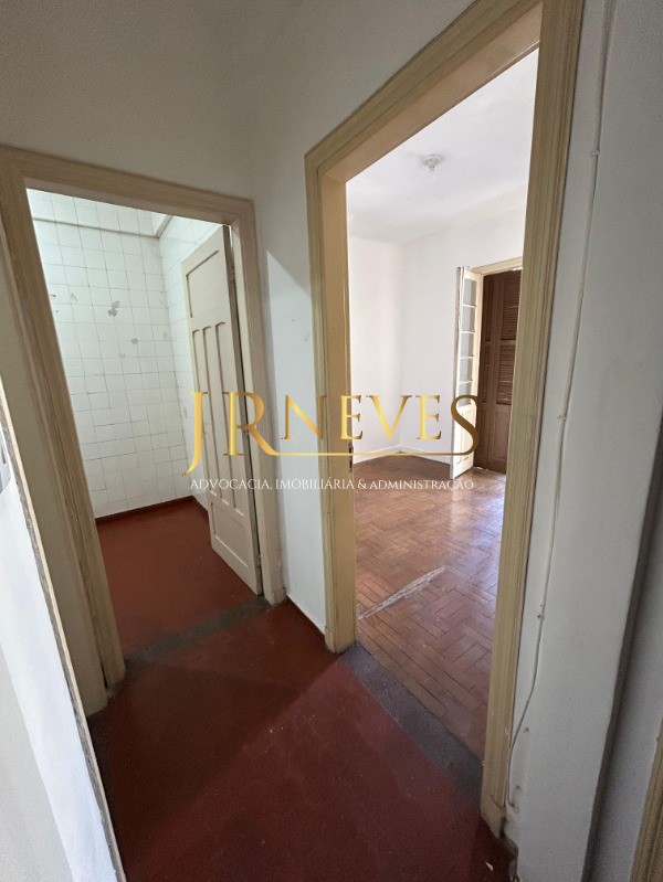 Apartamento para alugar com 2 quartos, 70m² - Foto 11