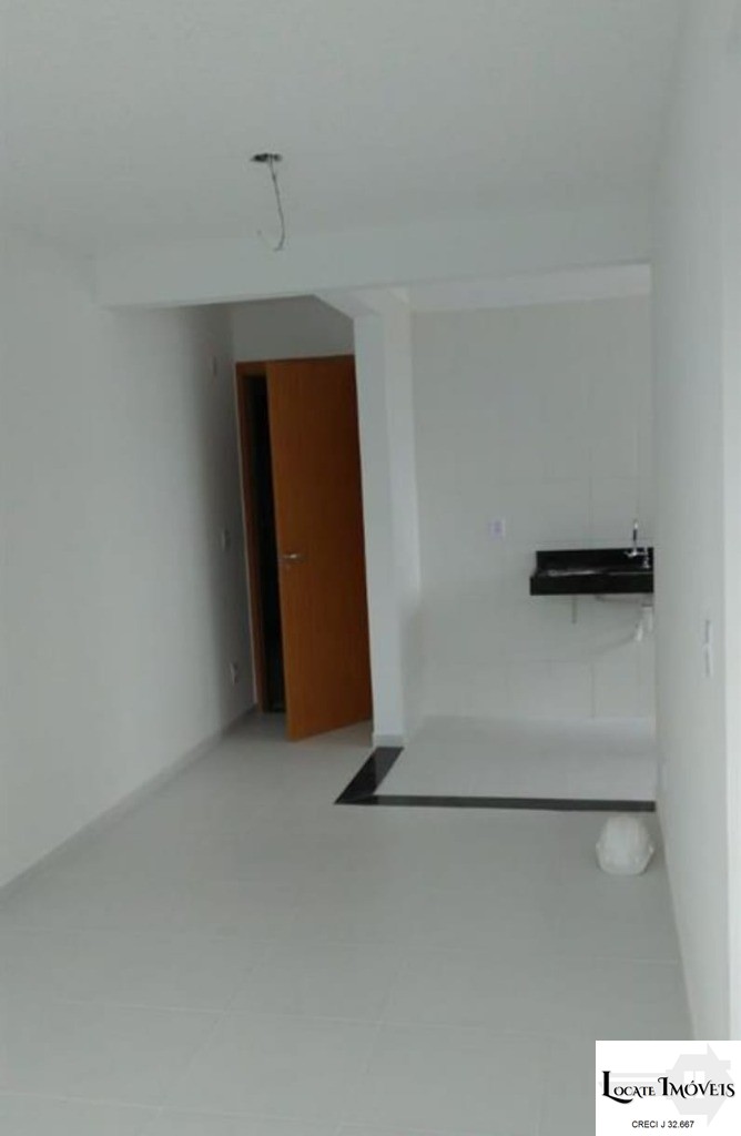 Apartamento à venda com 2 quartos, 44m² - Foto 2