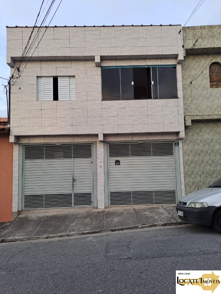 Sobrado à venda com 6 quartos, 250m² - Foto 1