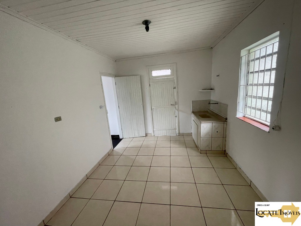 Casa para alugar com 2 quartos, 70m² - Foto 7