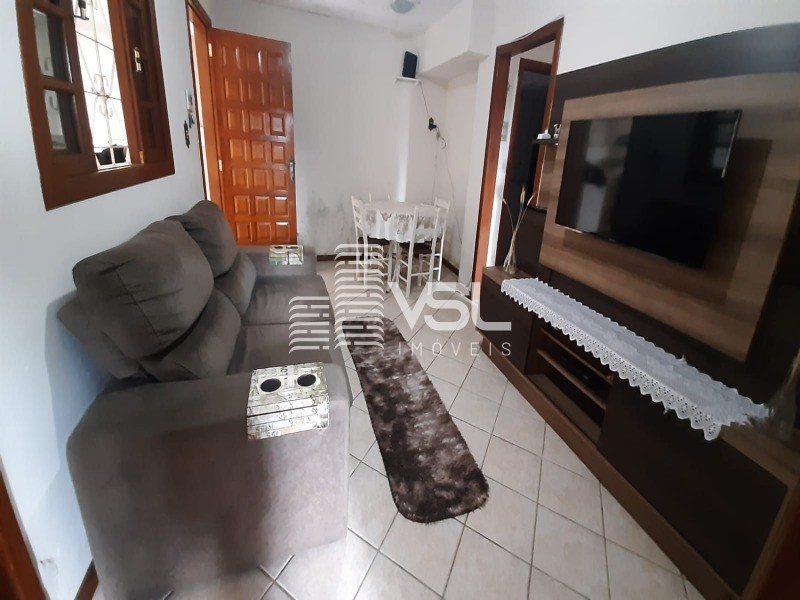 Casa 3 dormitórios, com Lage pronta do segundo pavimento para mais 3 dormitórios , vista mar