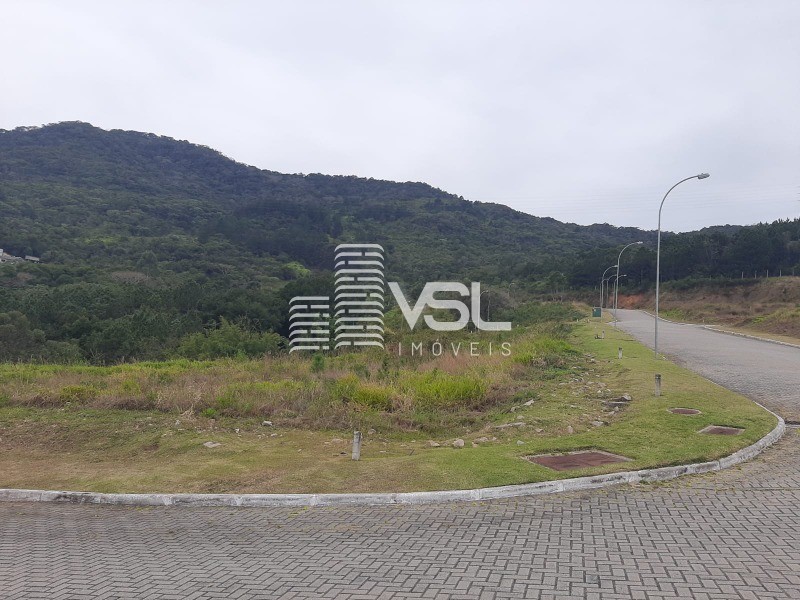 Terreno com 614 m², escritura publica, exclente localização