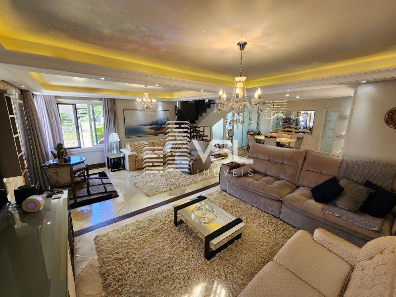 Casa com 5 dormitórios semi mobiliada, com 2 garagens e piscina, Córrego Grande