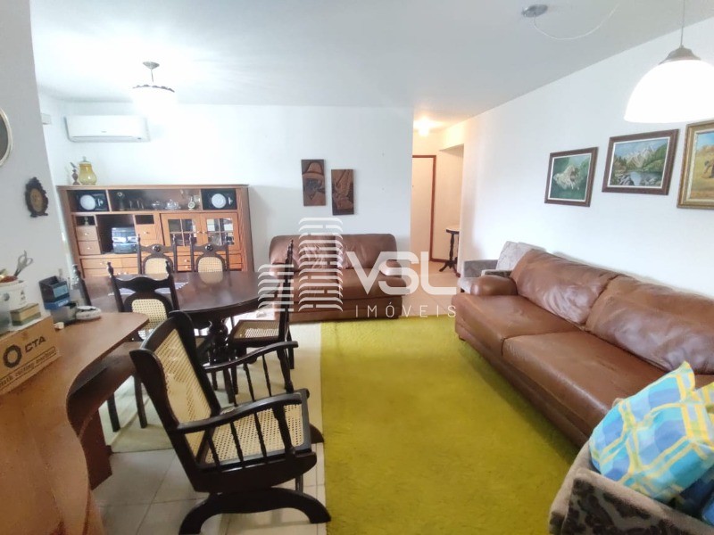 Apartamento no centro com 3 dormitórios sendo 1 suíte, andar alto e vista livre, face OESTE