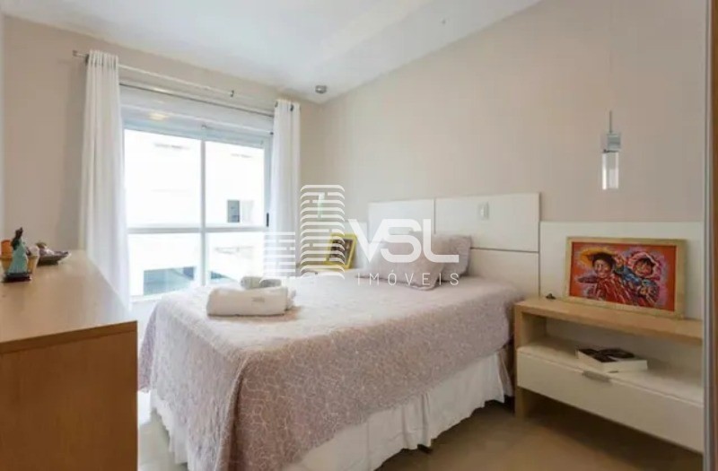Apartamento com 2 dormitórios sendo 1 suíte, semi mobiliado e duas vagas de garagens, João Paulo