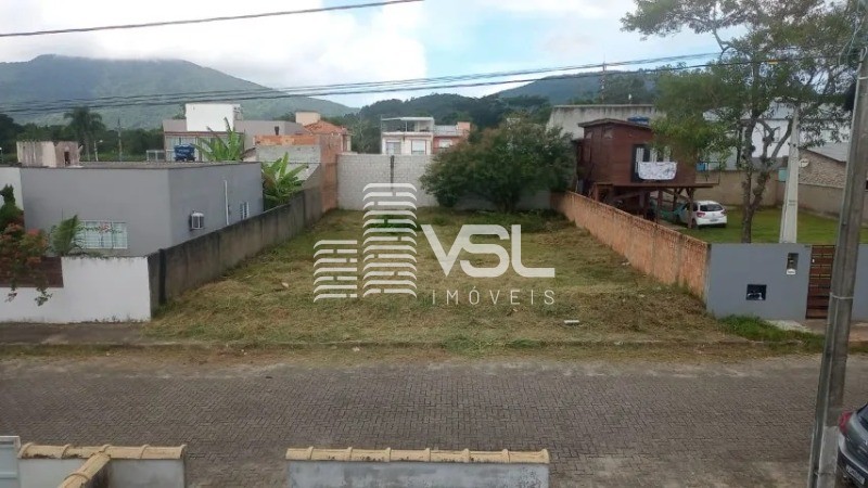 Terreno com 450 m², escritura pública e pronto para construir, em Ratones