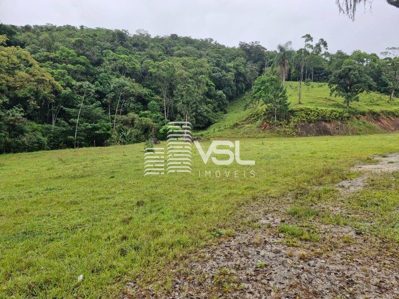 CHÁCARA/SÍTIO para moradia e exploração de TURISMO e EVENTOS, com 141 mil m² de área