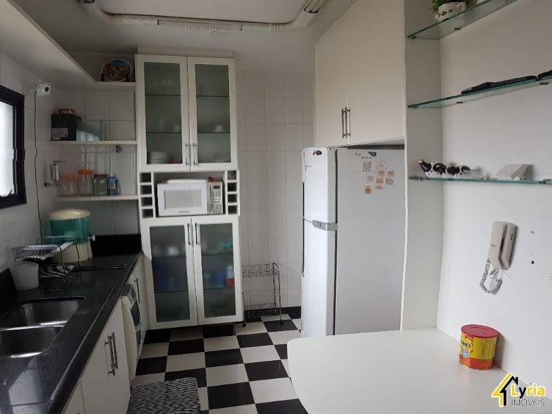 Apartamento à venda com 3 quartos, 107m² - Foto 3