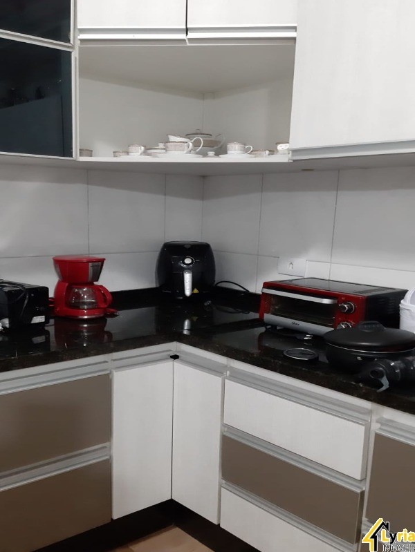 Apartamento à venda com 2 quartos, 65m² - Foto 4