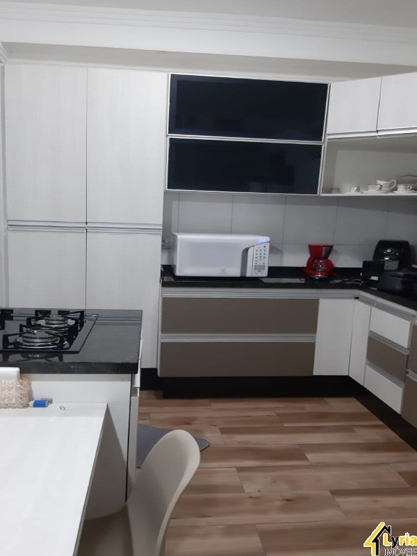 Apartamento à venda com 2 quartos, 65m² - Foto 2