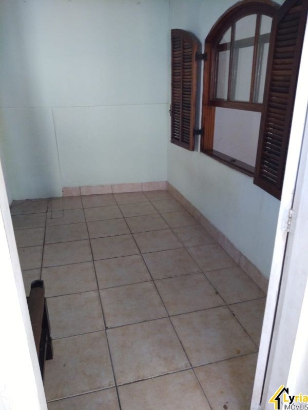 Casa à venda com 3 quartos, 150m² - Foto 12