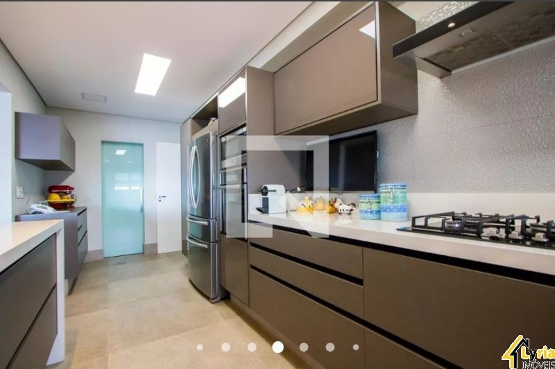 Apartamento à venda com 3 quartos, 236m² - Foto 7