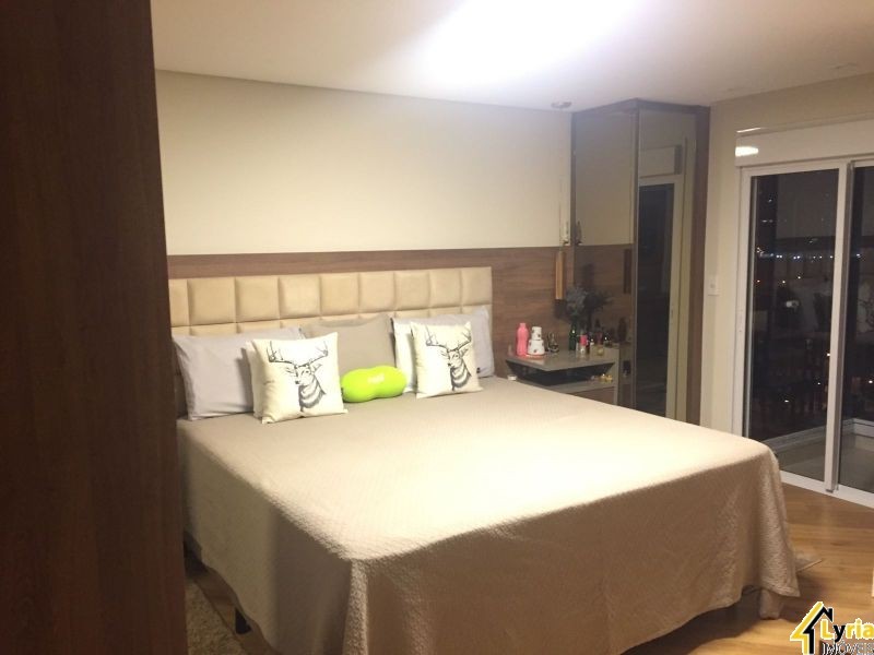 Apartamento à venda com 3 quartos, 118m² - Foto 13