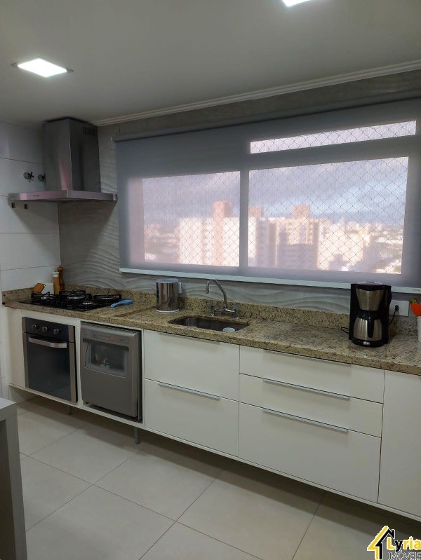 Apartamento à venda com 3 quartos, 118m² - Foto 5