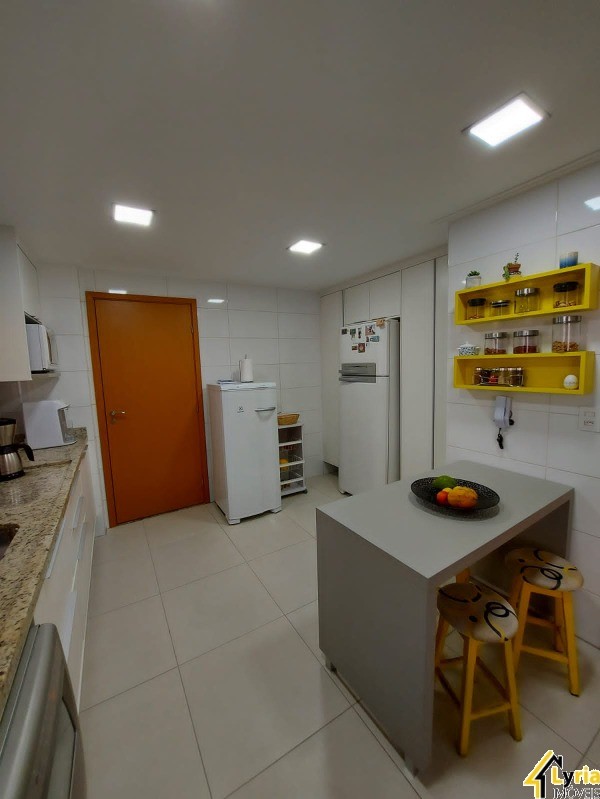 Apartamento à venda com 3 quartos, 118m² - Foto 20