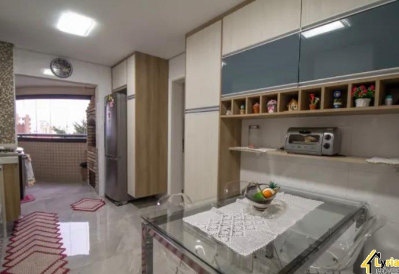 Apartamento à venda com 3 quartos, 140m² - Foto 23