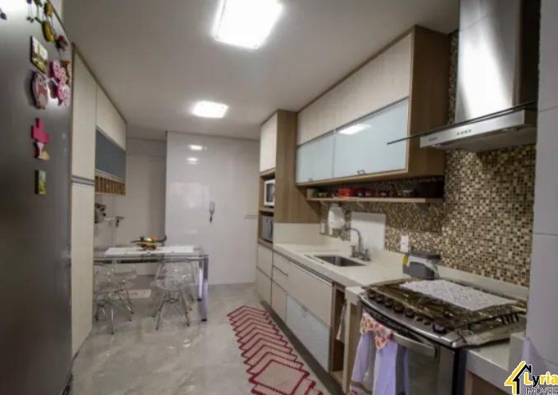 Apartamento à venda com 3 quartos, 140m² - Foto 6