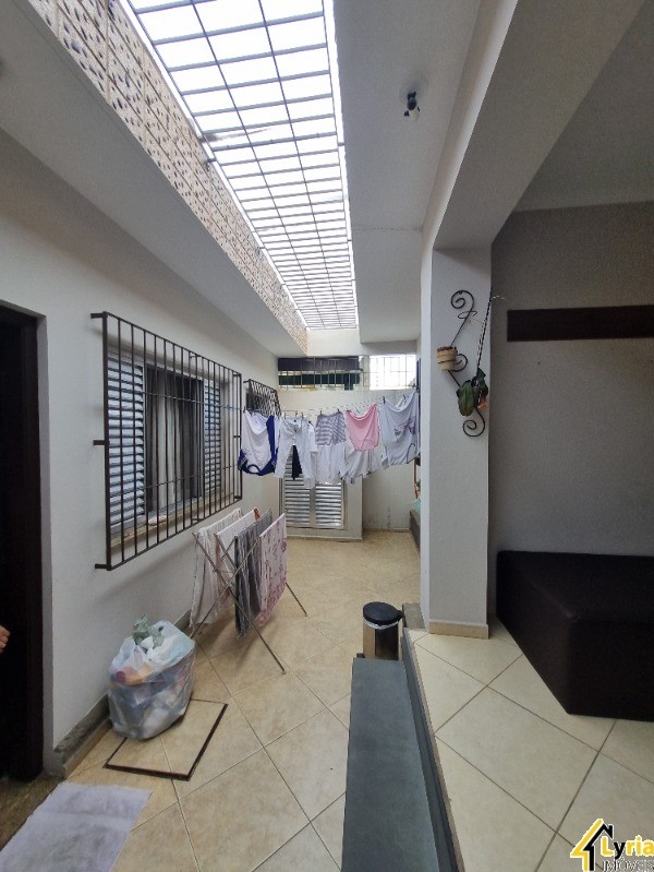 Casa à venda com 3 quartos, 156m² - Foto 19