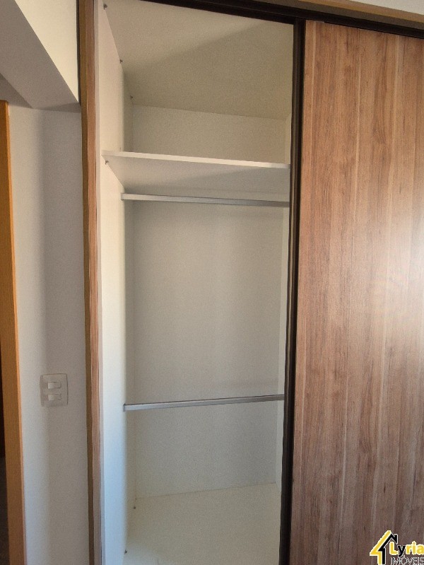 Apartamento para alugar com 3 quartos, 101m² - Foto 15