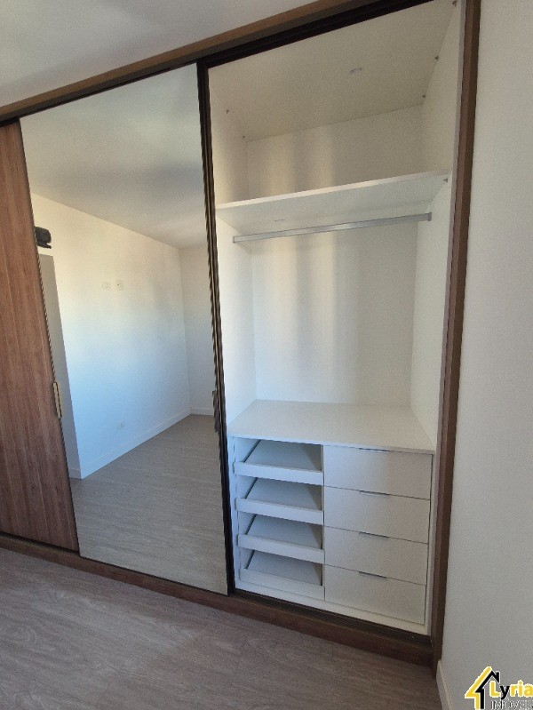 Apartamento para alugar com 3 quartos, 101m² - Foto 14