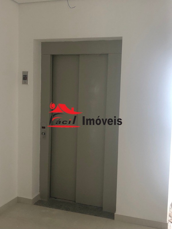 Apartamento à venda com 2 quartos, 44m² - Foto 8