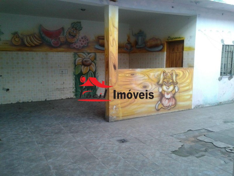 Casa Comercial à venda com 5 quartos, 236m² - Foto 10