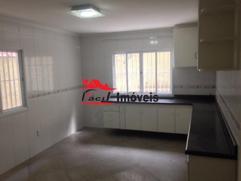 Sobrado à venda com 4 quartos, 180m² - Foto 37