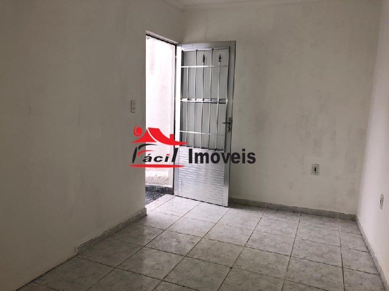 Sobrado à venda com 3 quartos, 58m² - Foto 4