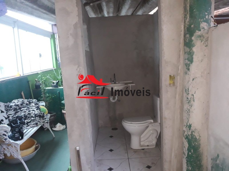 Sobrado à venda com 2 quartos, 175m² - Foto 11