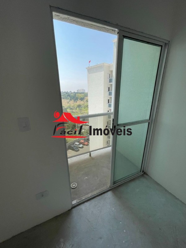 Apartamento à venda com 2 quartos, 44m² - Foto 11