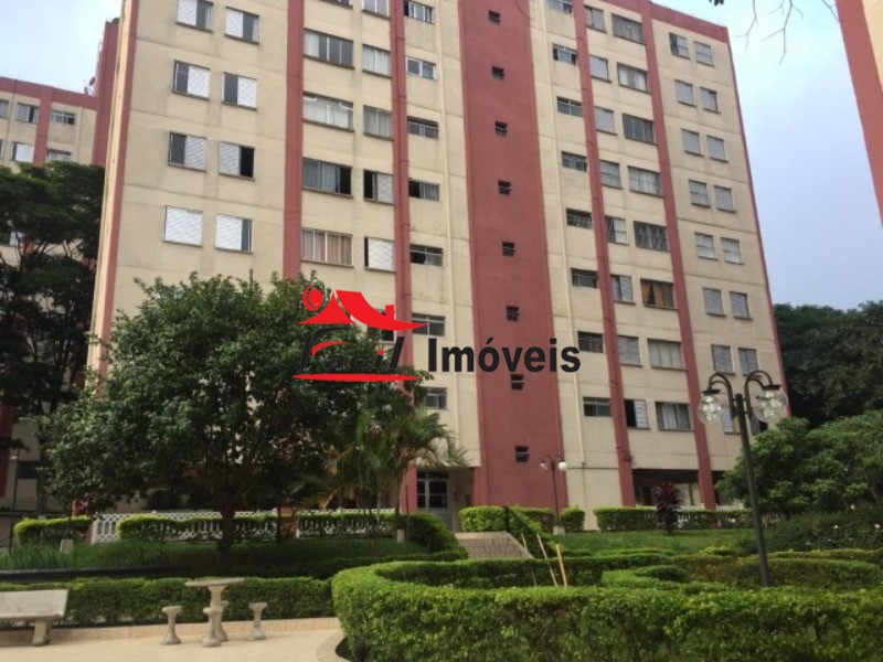 Apartamento à venda com 2 quartos, 67m² - Foto 2