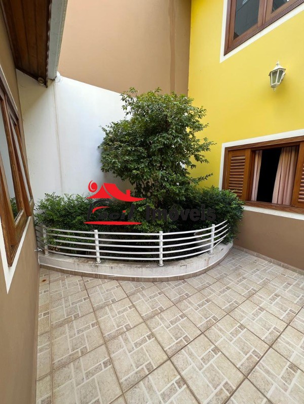 Casa à venda com 3 quartos - Foto 42